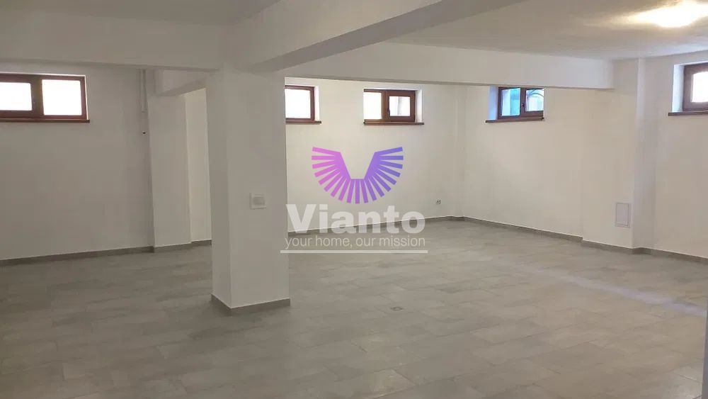 Închiriez clădire/spatiu comercial 4 etaje / Balea