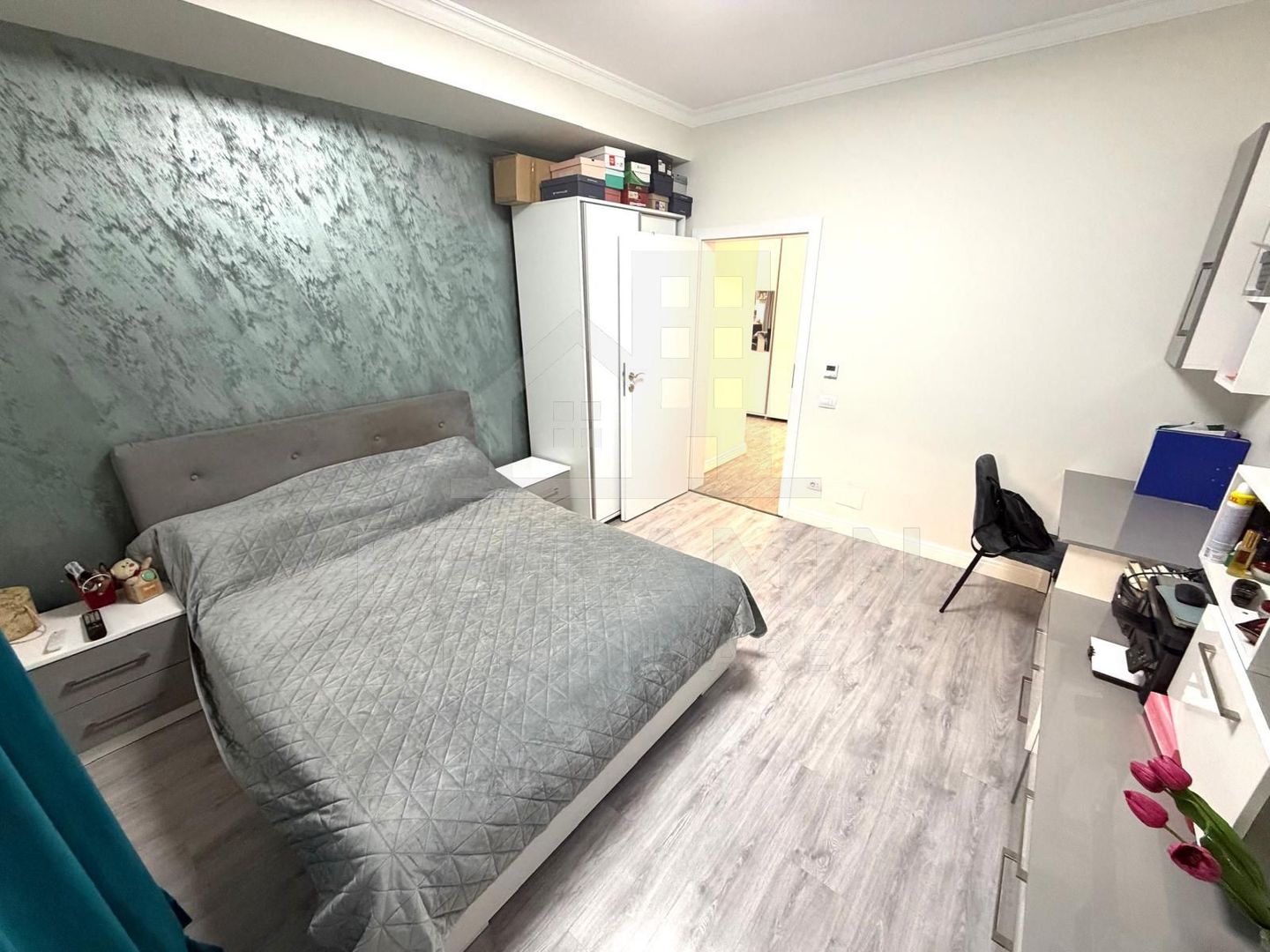 Apartament decomandat deosebit 3 camere 2 bai bloc 2020 cu parcare - imaginea 8