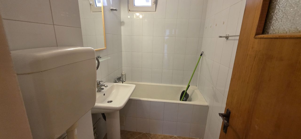 Apartament 2 camere decomandat, mobilat și utilat  Drumul Taberei parc - imaginea 13