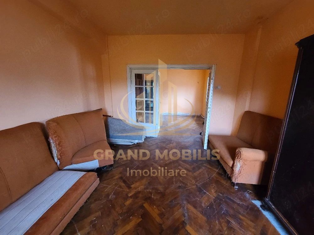 Vand ap 2 camere parcul Carol