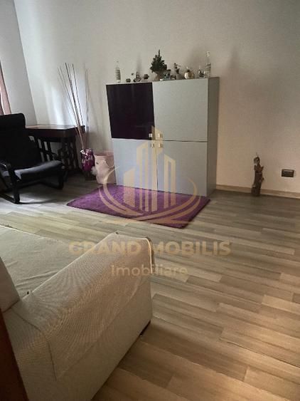 Vand apartament 2 camere mobilat+boxa - imaginea 6