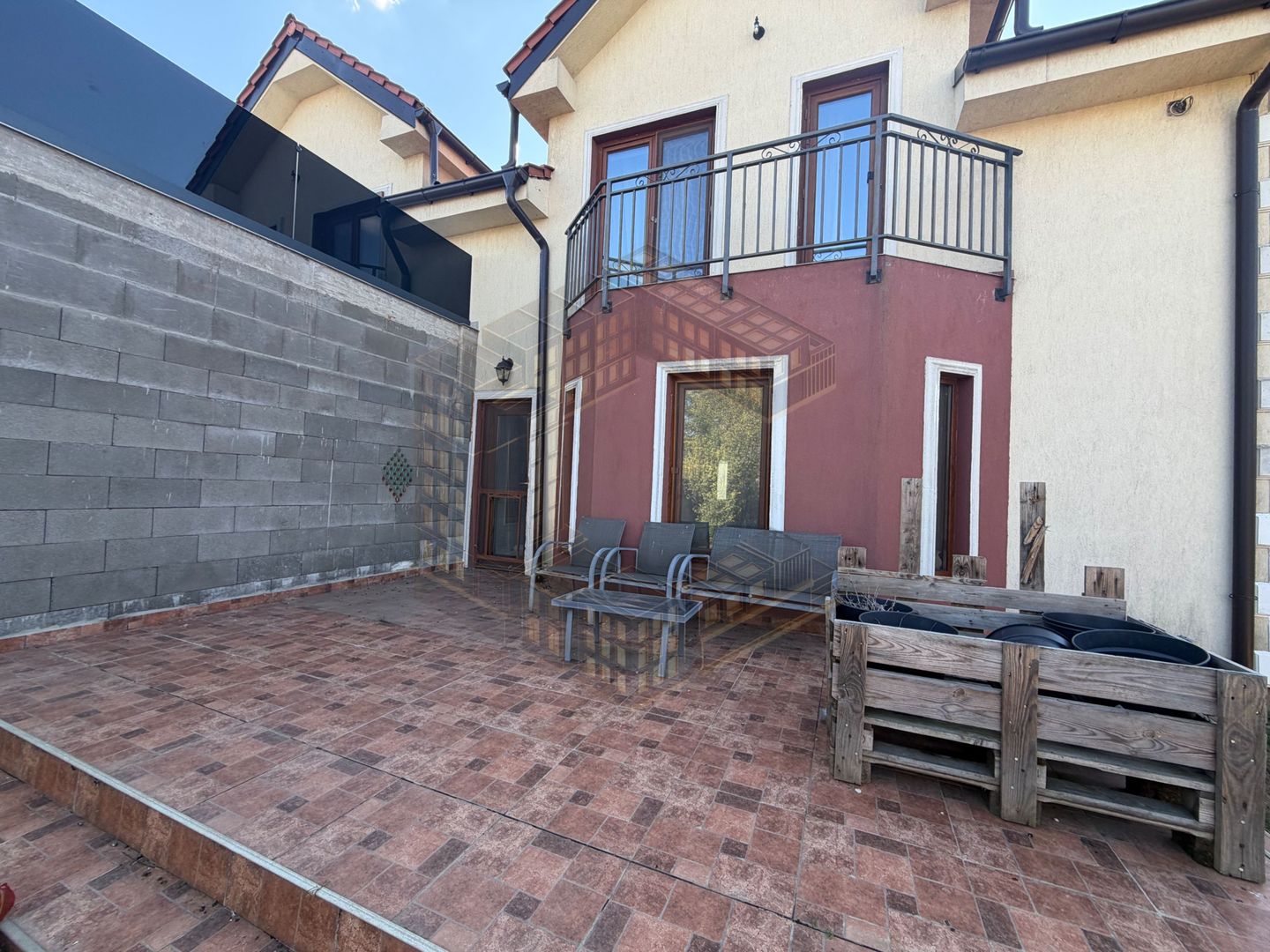 Duplex de vanzare,4 camere si 3 bai, acces auto, Dumbravita - imaginea 21