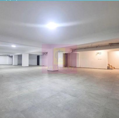 Vanzare spatiu comercial in zona Calea Vitan stradal, bloc nou 2022