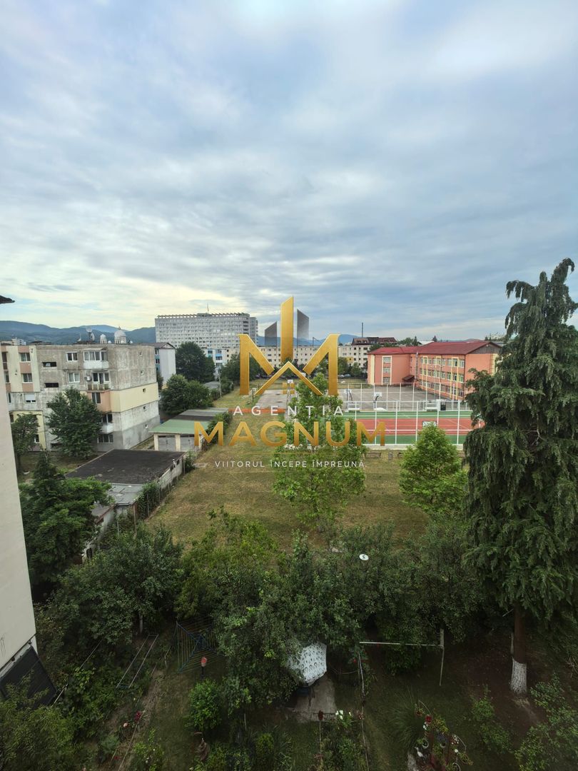 Apartament 3 camere de vânzare | Cuza Vodă | Zonă liniștită - imaginea 6