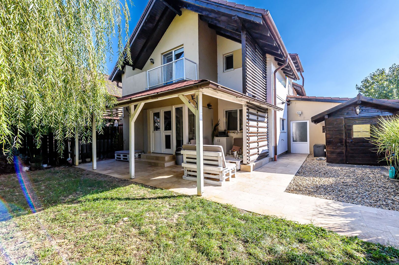 Casă de vânzare – Via Carmina, Vladimirescu -zonă rezidențială premium