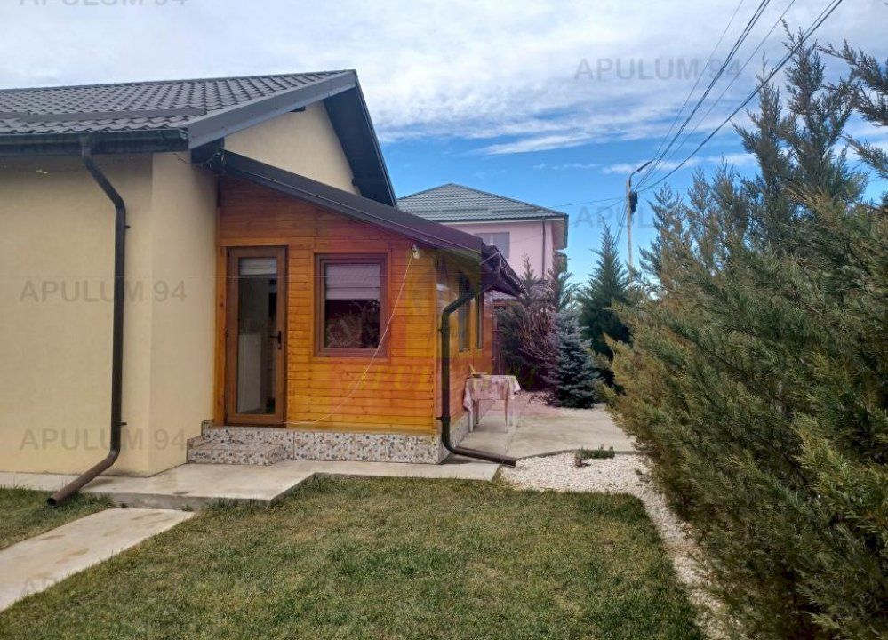 Casă 2020, parter+pod, garaj, magazie, curte 420 mp, Săbăreni