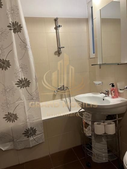 Apartament 2 Cam Metrou Eroii Revoluției renovat complet - imaginea 9
