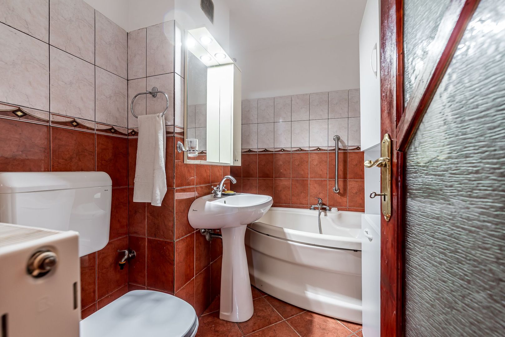Imagine 10 - Apartament 4 camere la parter, acces direct din stradă in Micalaca