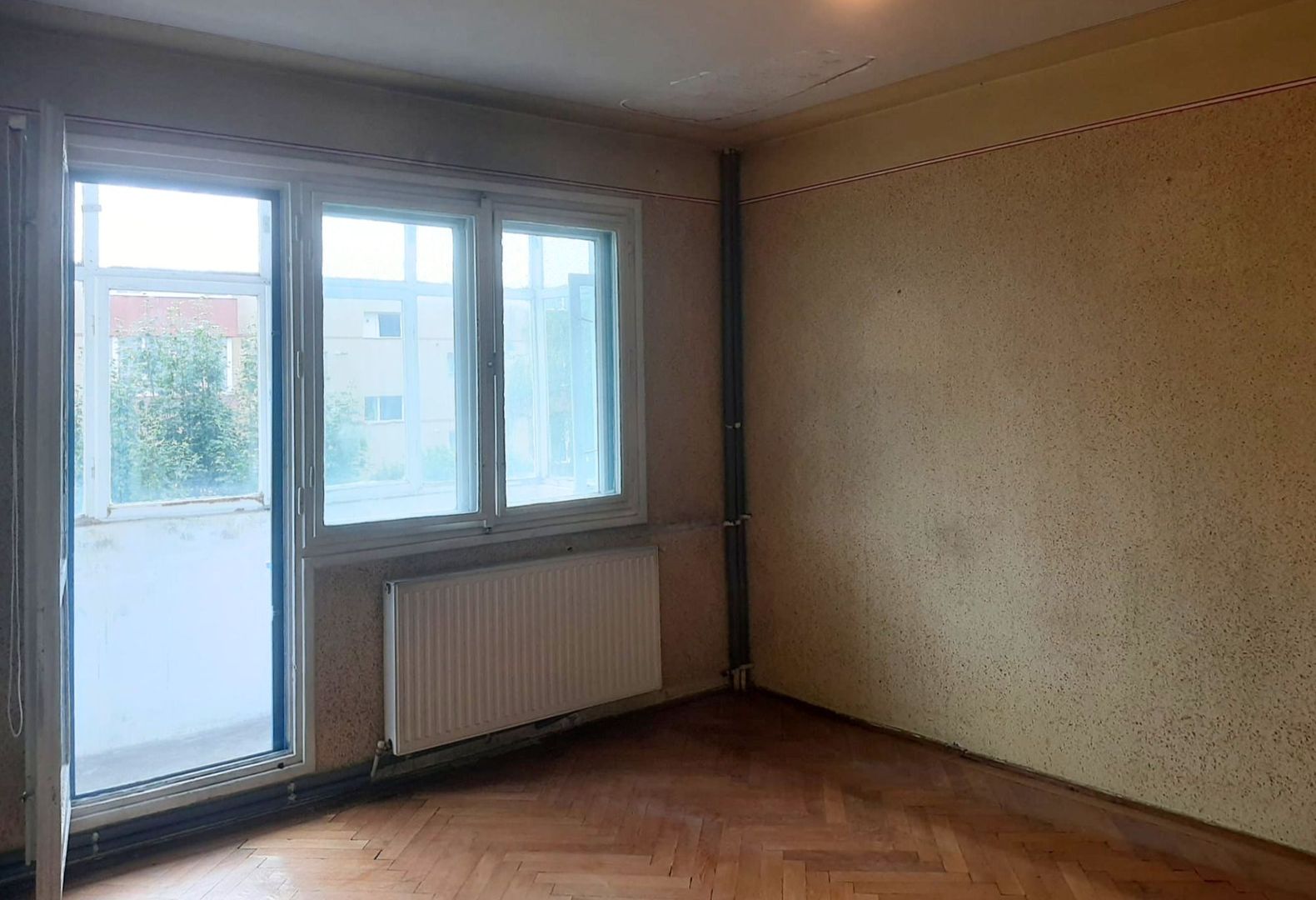 Apartament 2 camere 89000 EUR etaj intermediar foarte aproape de piata Astra - imaginea 16