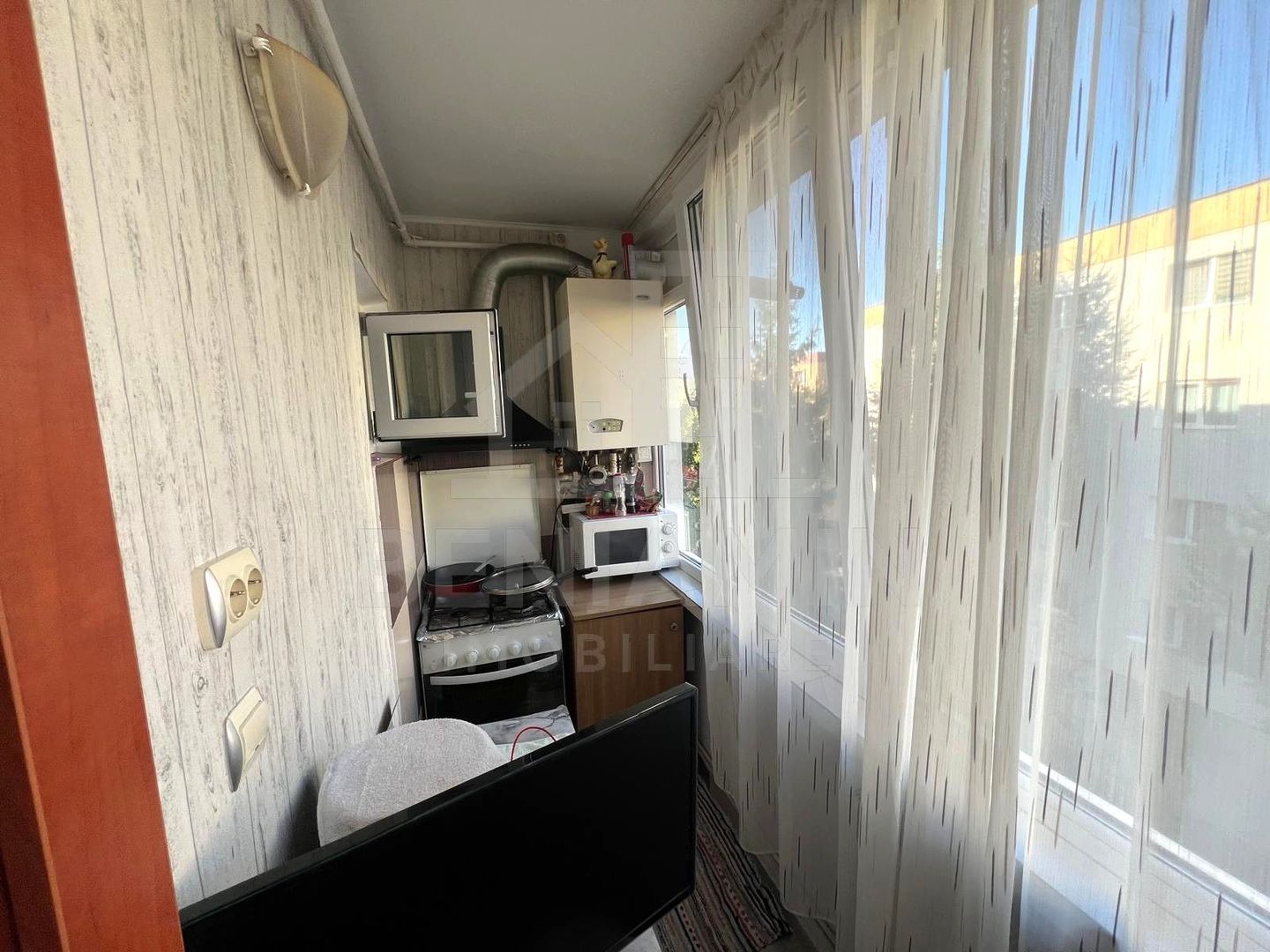 2Decomandate-48mp-Mobilat-Utilat-Centrala-Parcare-Beci-Zona Astra - imaginea 5