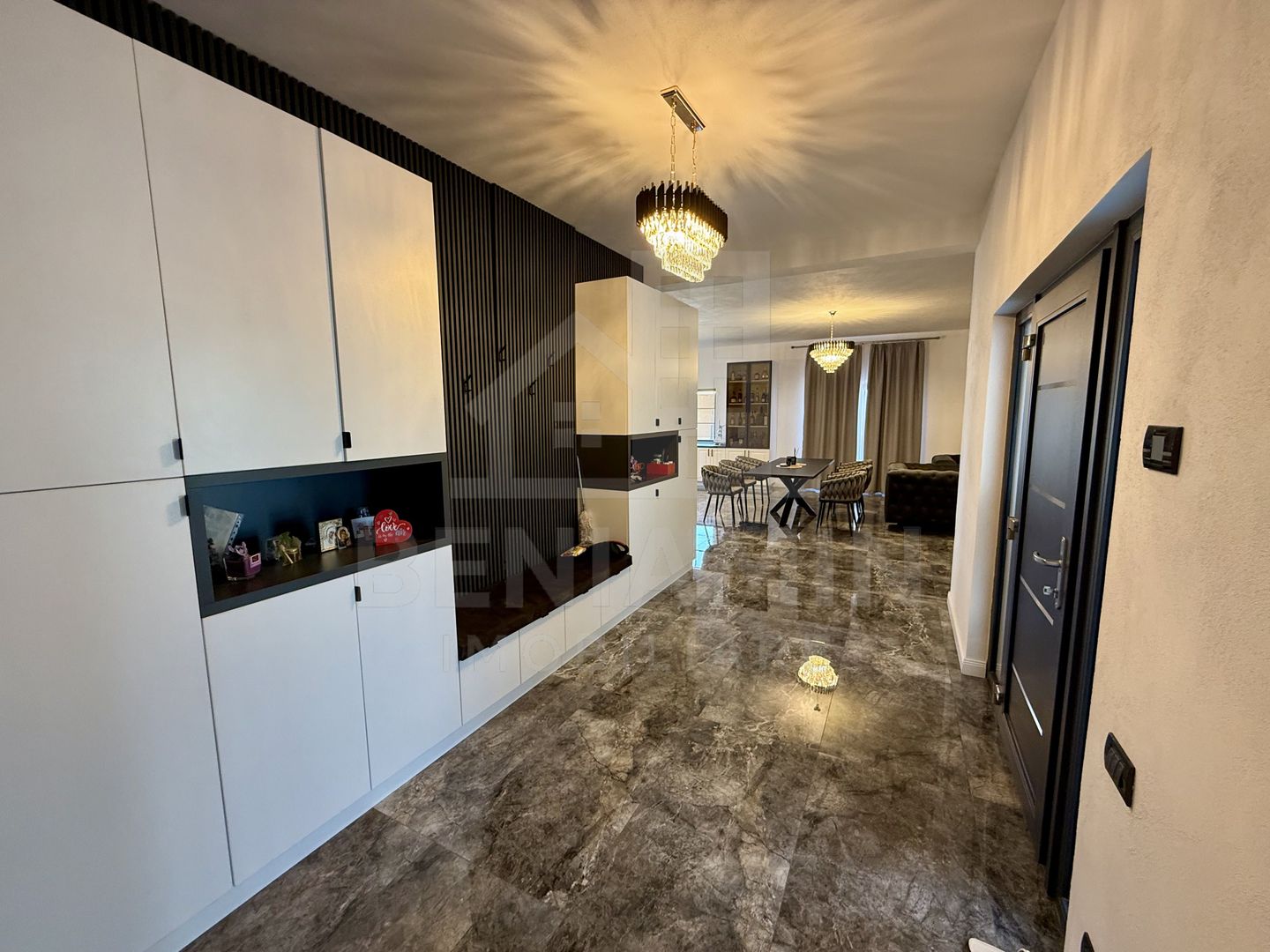 Casa parter lux - materiale premium - 214mp - 635mp teren - Metro - imaginea 5