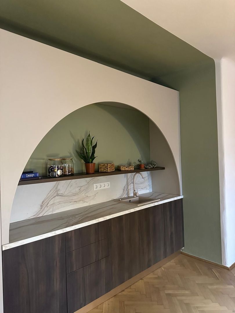 2 camere -nemobilat   Piata Romana IM504A