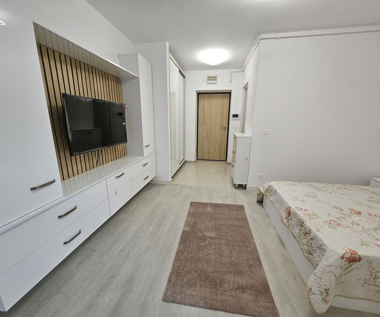 Garsonieră de lux, prima închiriere, în Hils Brauner, lângă metrou