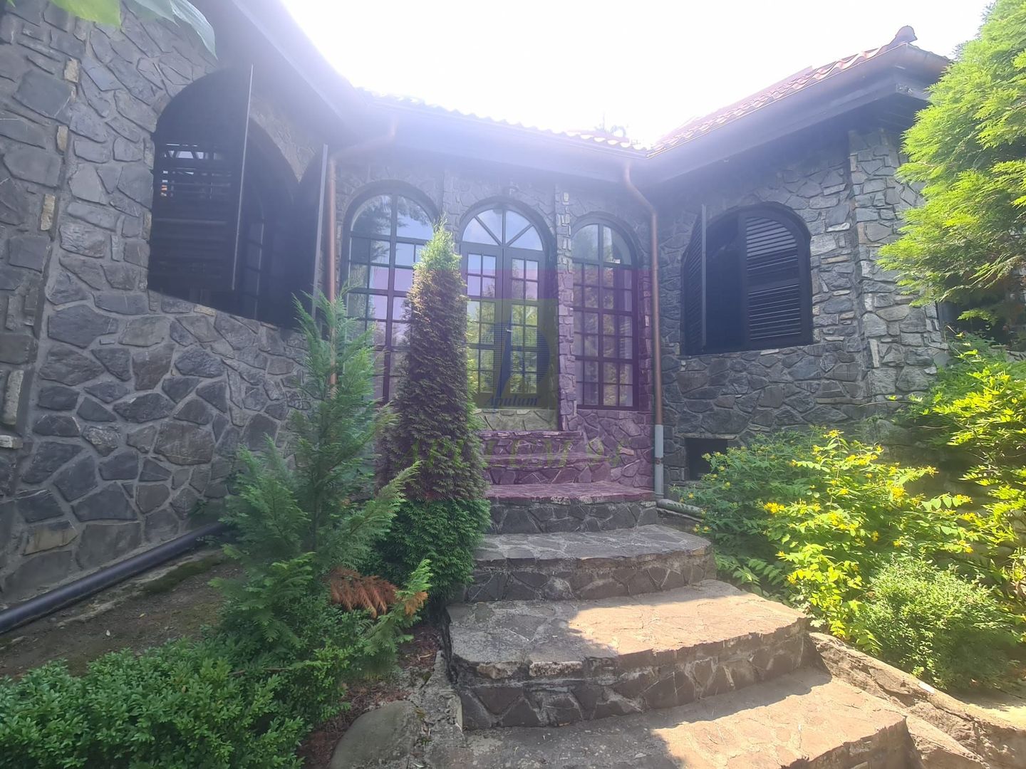 Vila de vanzare in Campina - Zona Lunca Mare