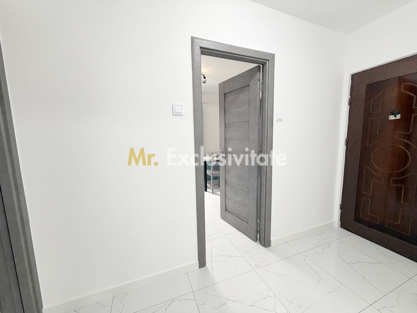 Inchiriere apartament 3 camere decomandat - cartier Trivale - imaginea 7