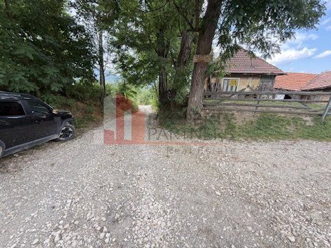 Teren intravilan 3.000 mp cu casă tradițională – Bran, sat Poarta - imaginea 7