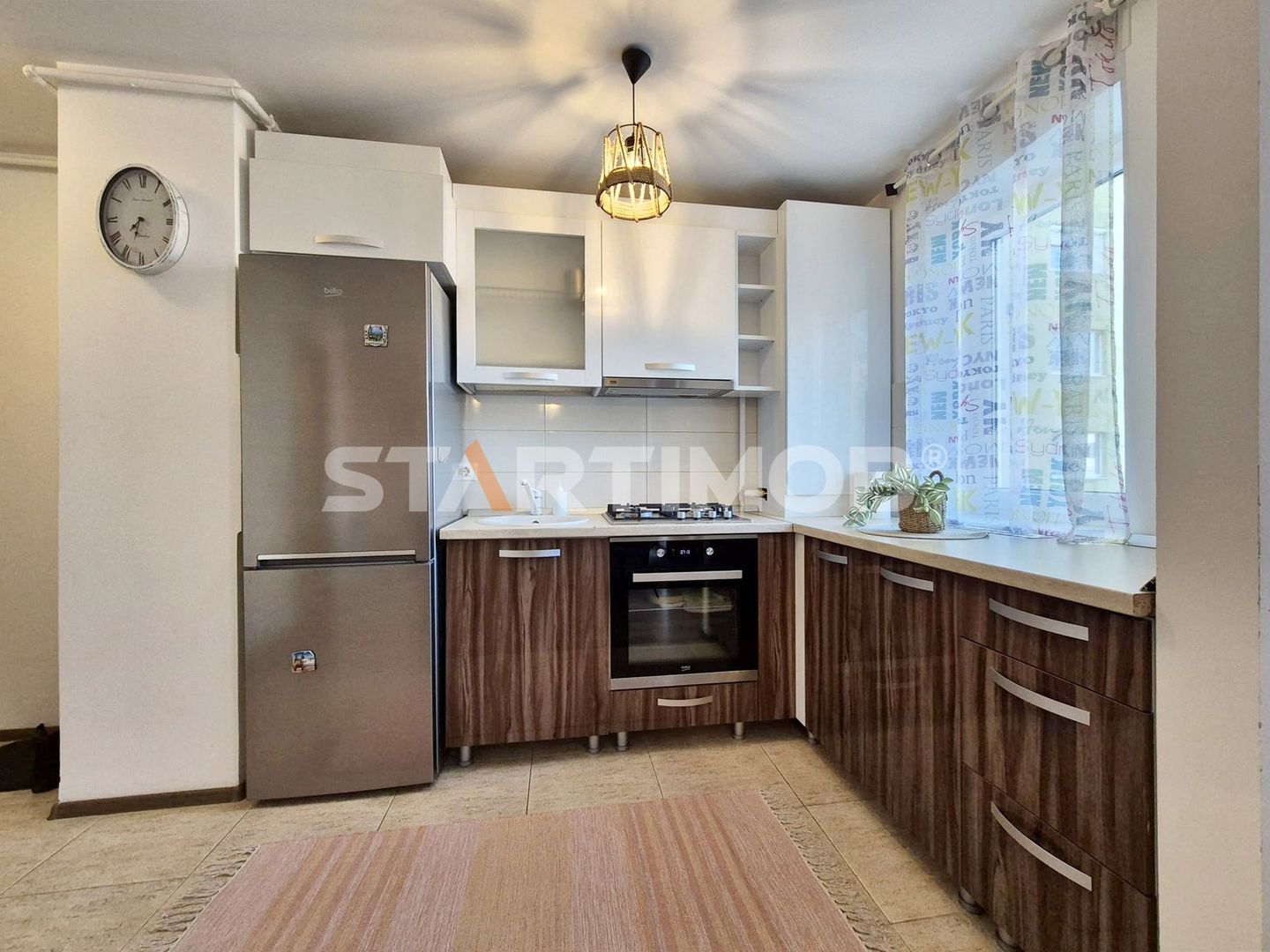 Studio cu parcare si boxa Coresi