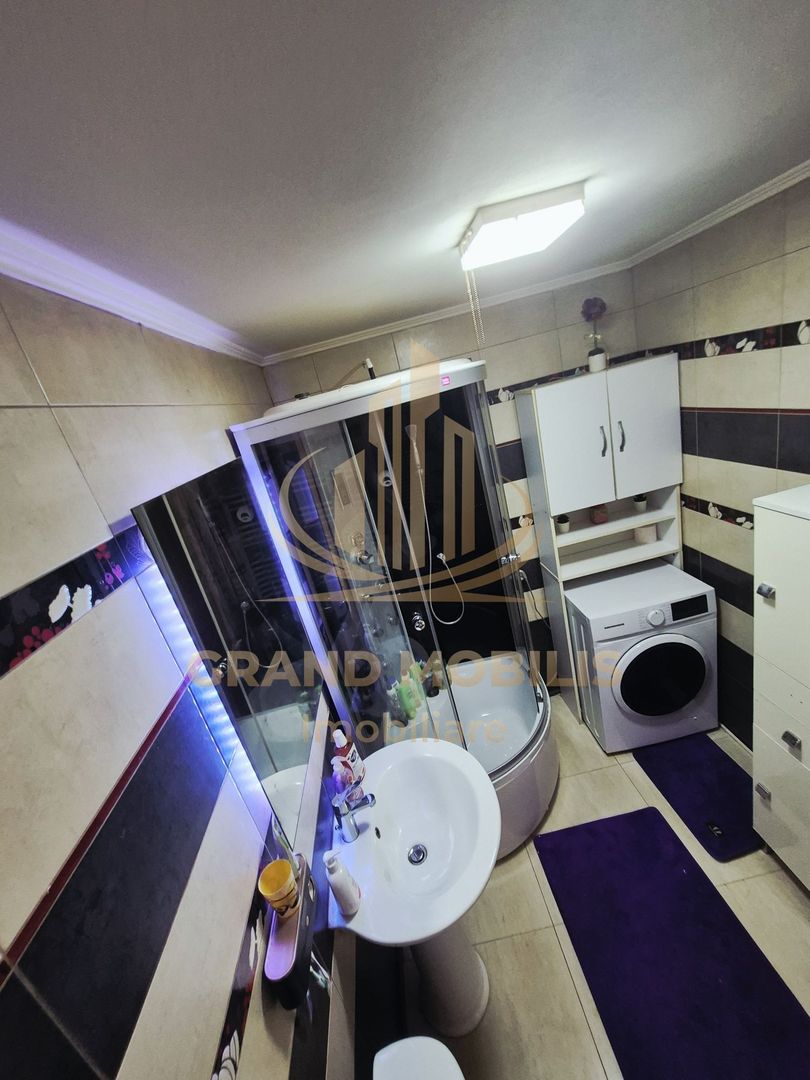 De vânzare apartament 3 camere 70mp - imaginea 8
