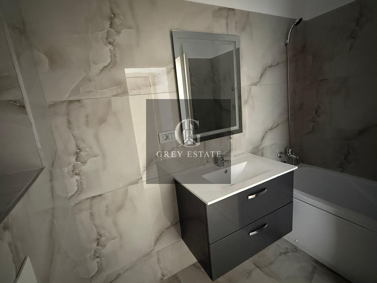 Apartament 3 camere - imaginea 9