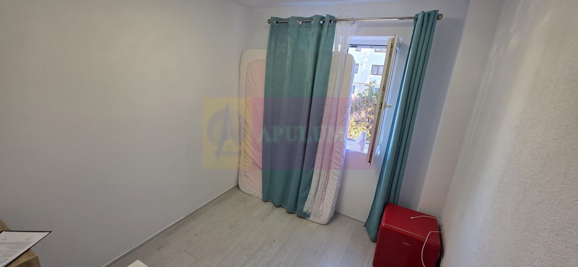 Garsoniera de vanzare in Campina, etaj 3