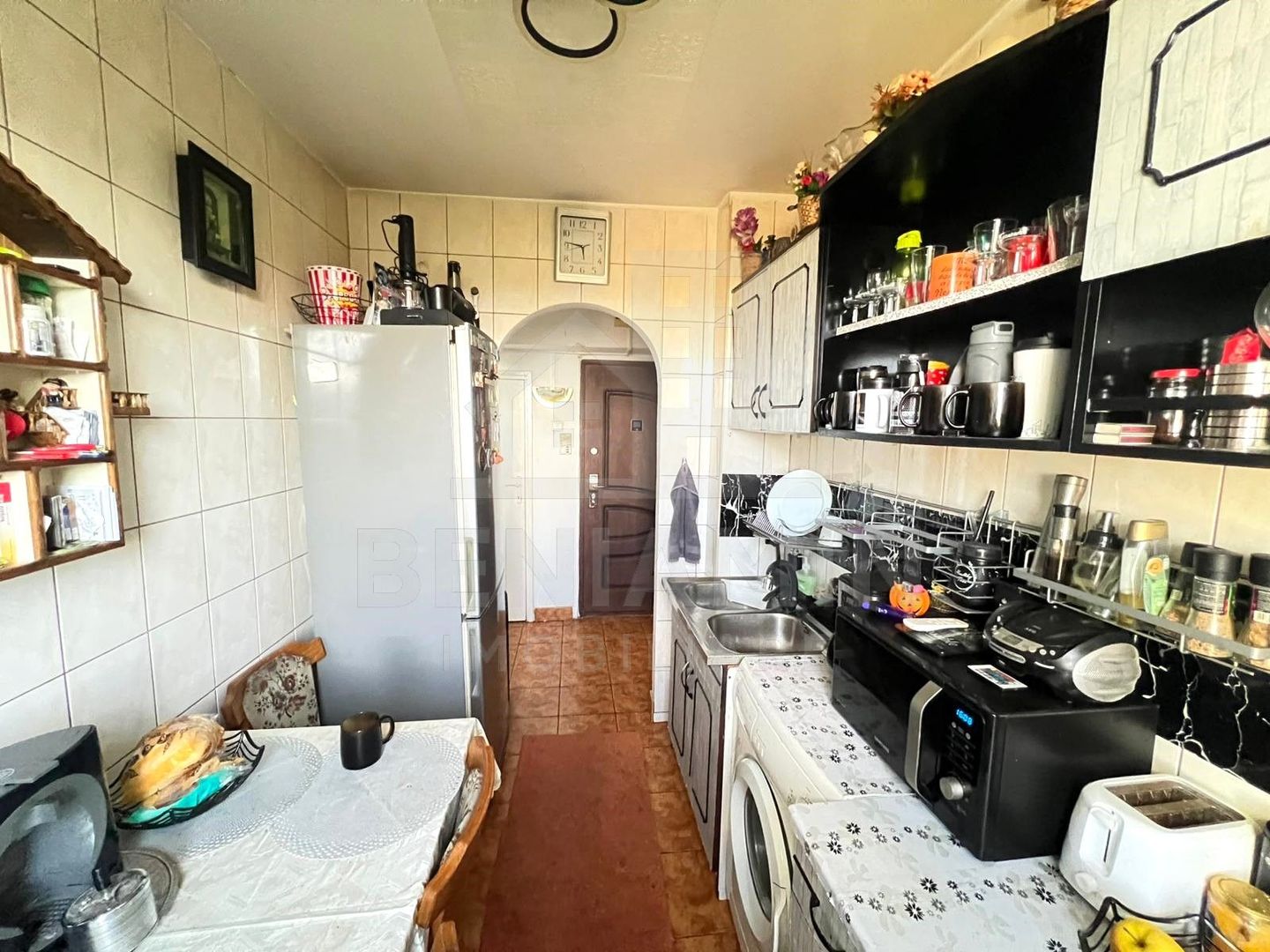 Apartament-2-camere-Mobilat-Centrala-Parcare-Bloc-Izolat-Astra - imaginea 8