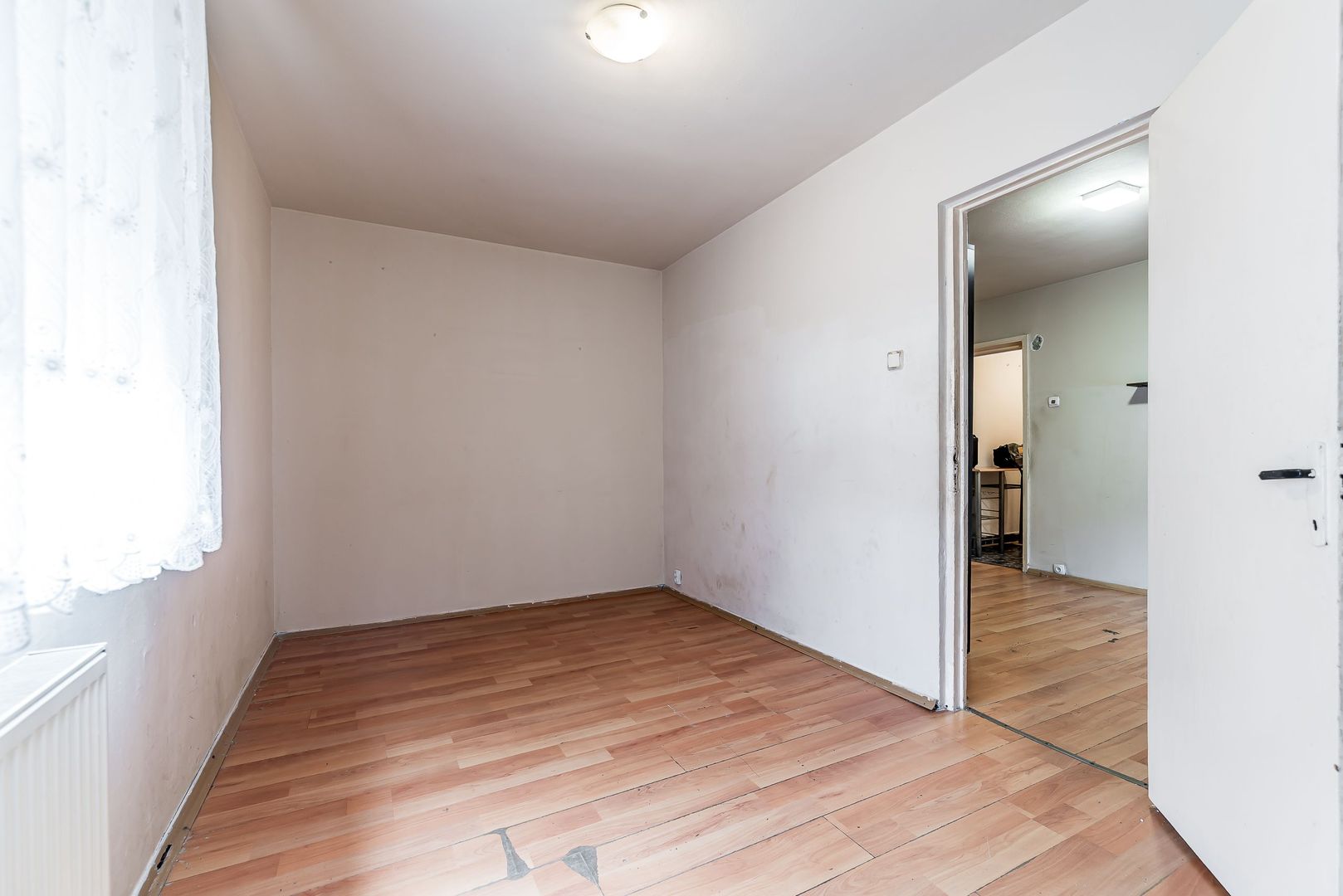 Imagine 3 - VANDUT! Apartament 2 camere - parter - Vlaicu - COMISION 0