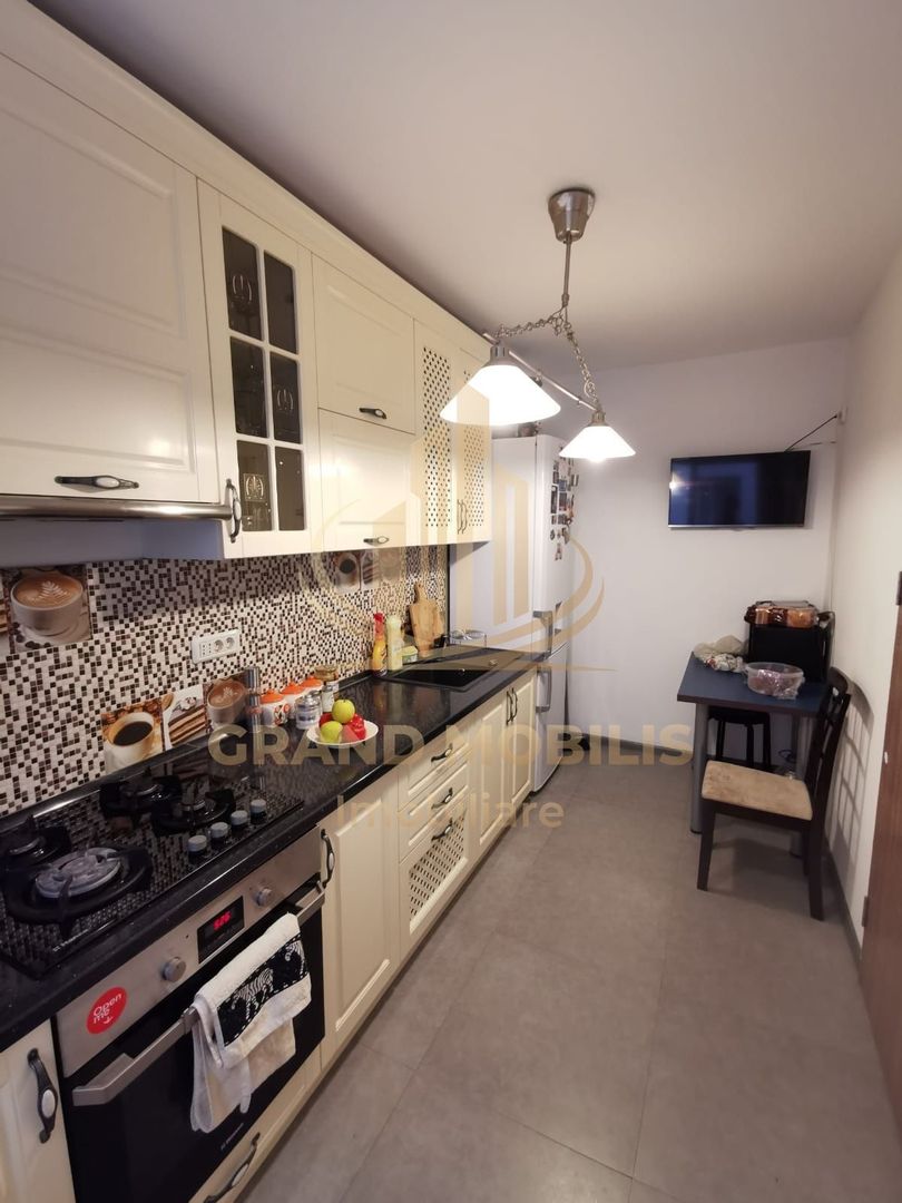 Vând apartament cu trei camere confort 1 - imaginea 6