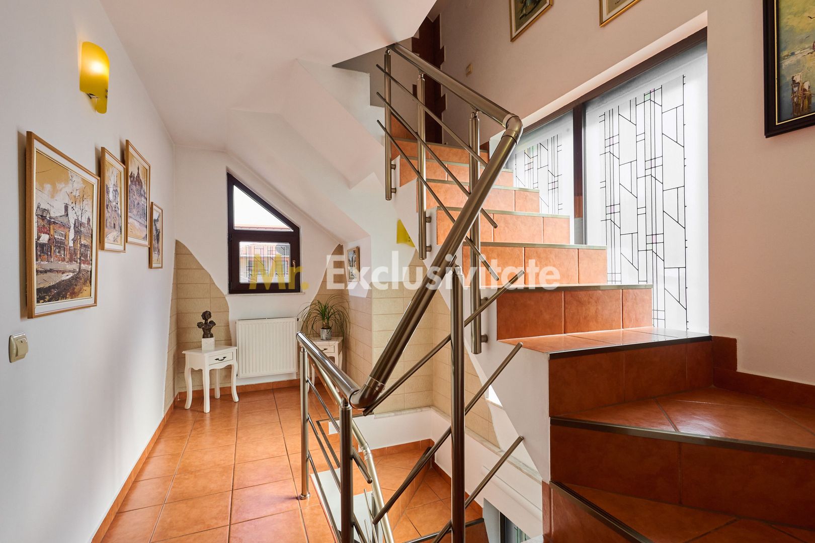 Casa + 305 mp teren curte proprie in zona rezidentiala Gavana - imaginea 11