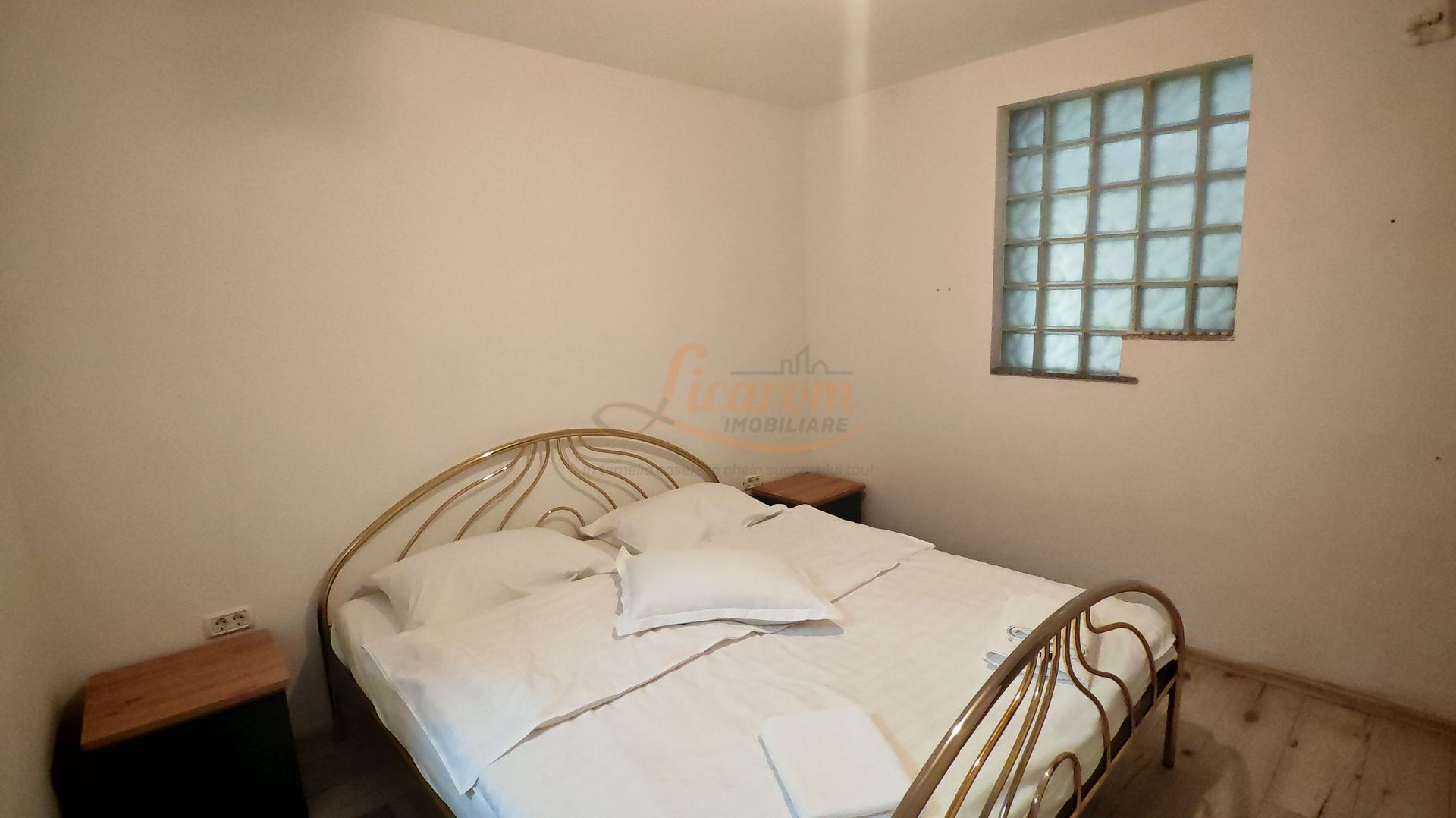Vila 10 camere,pretabil compartimentare in 2 unitati separate,ASTRA. - imaginea 19