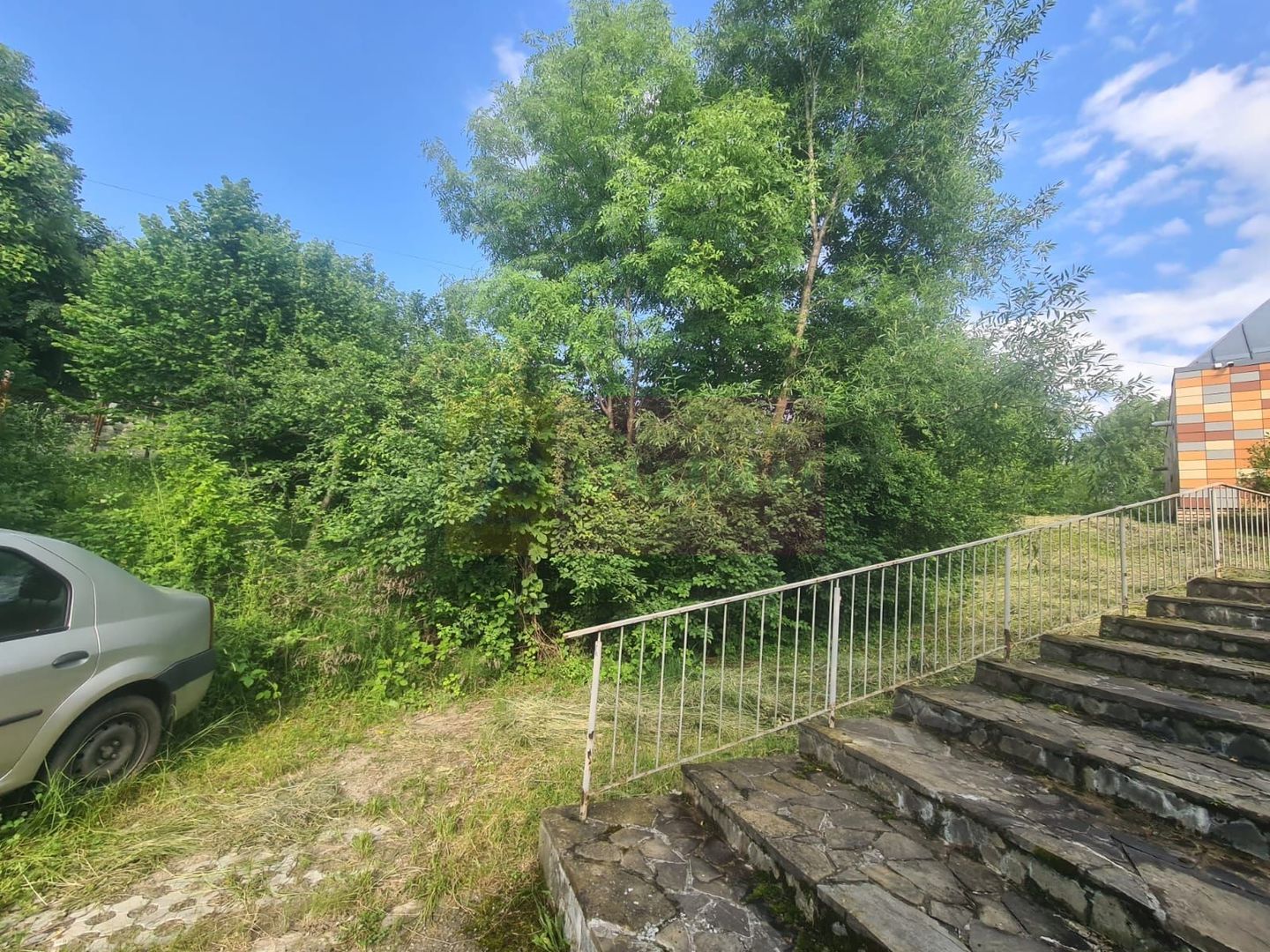 Vila de vanzare cu 6 camere in Cornu (teren 6.600 mp)