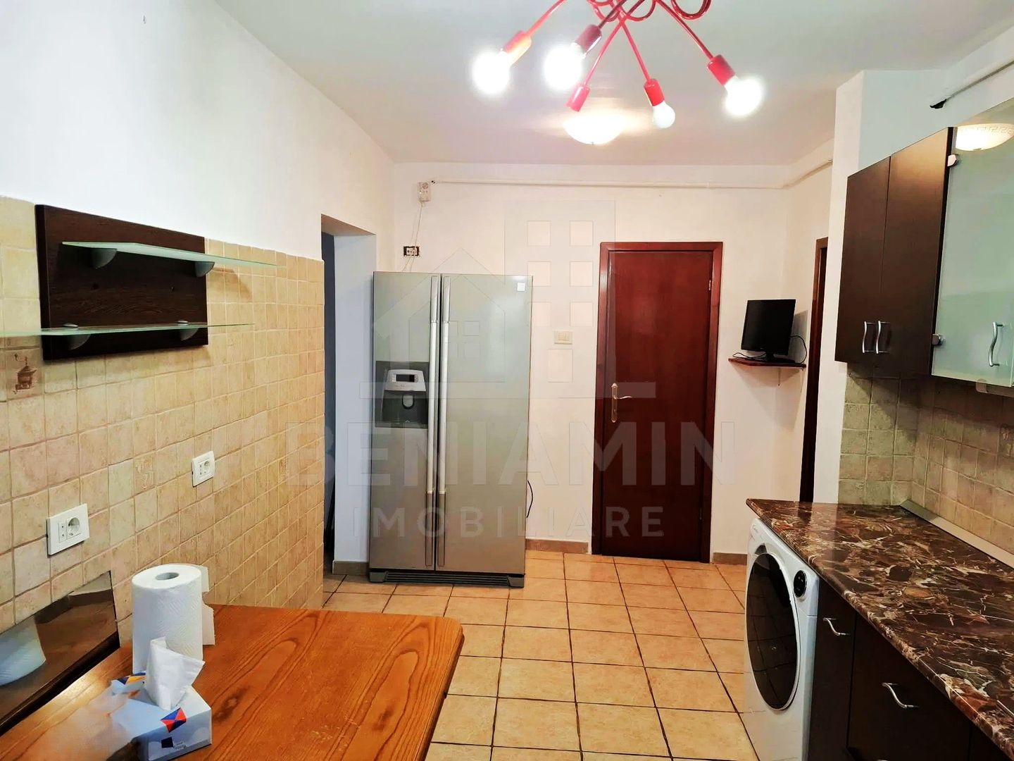 4 Camere - 80mp Etaj 1 Centrala - Loc de Parcare -  Zona Triaj-Harman - imaginea 12