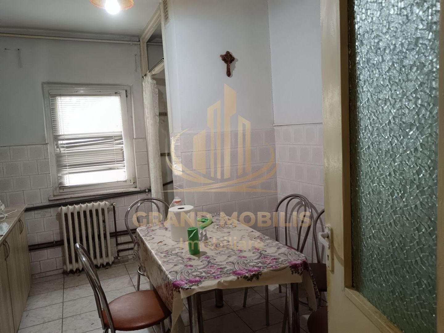 Apartament 4 camere, 3 dormitoare, 2 băi, 2 balcoane, etaj 1, Dâmboviț - imaginea 5