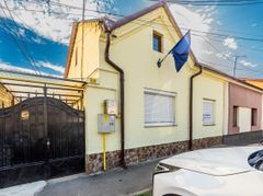 Apartament la cheie cu 2 camere la casa in Parneava Comision 0%