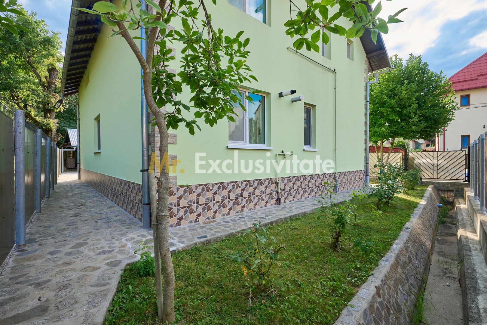 Casa P+ 1+ teren 507 mp cu vecin padurea Pitesti - imaginea 24