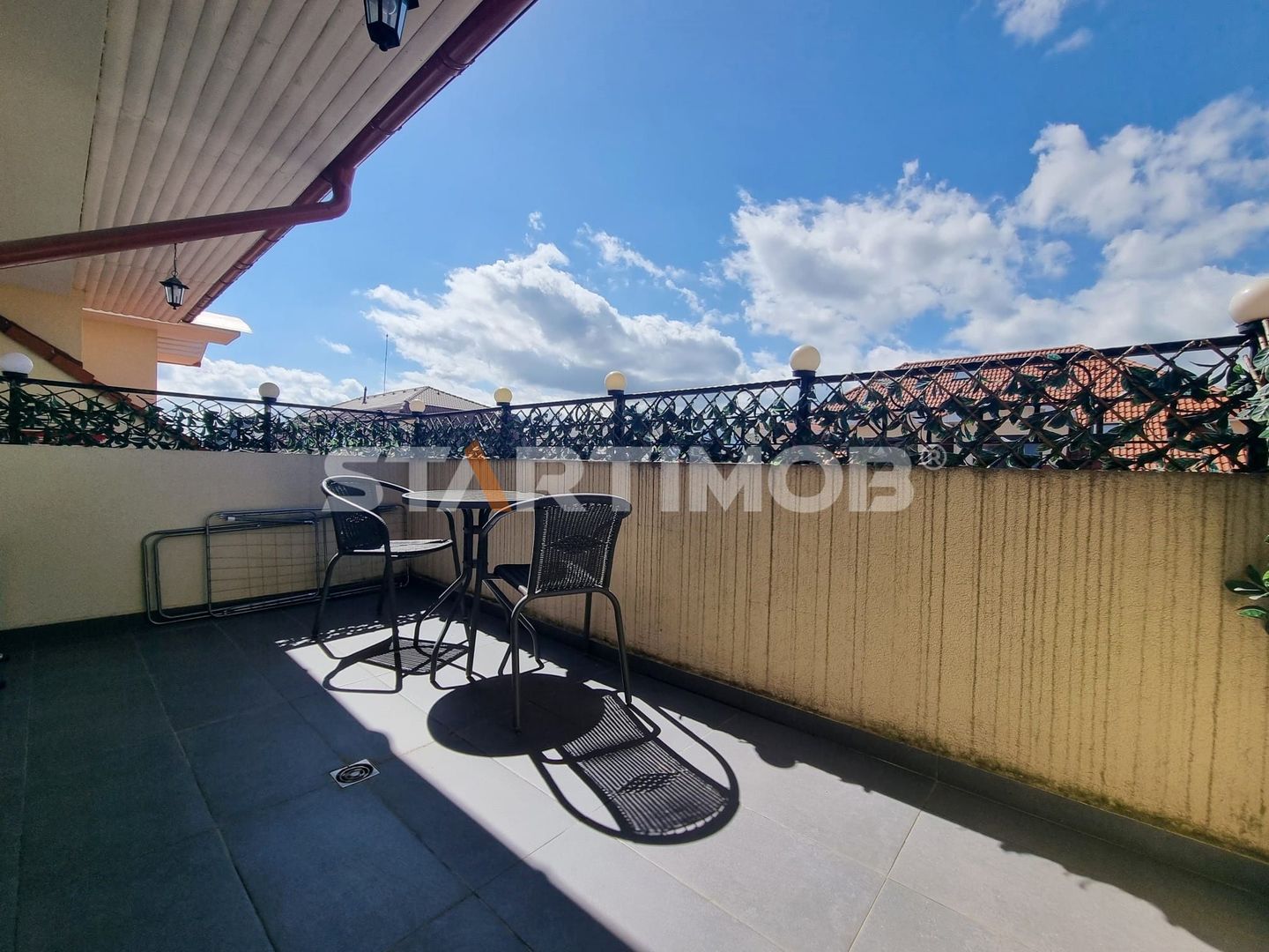 Apartament doua camere cu parcare Coresi