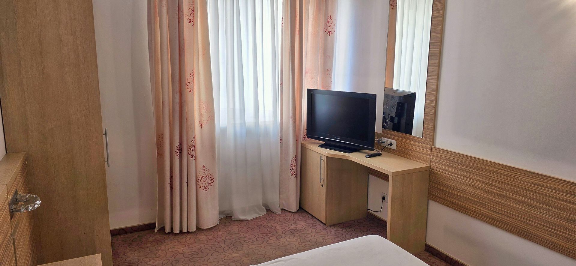 Apartament 2 camere de închiriat – Vitan Rin Grand Hotel 38 mp - imaginea 11