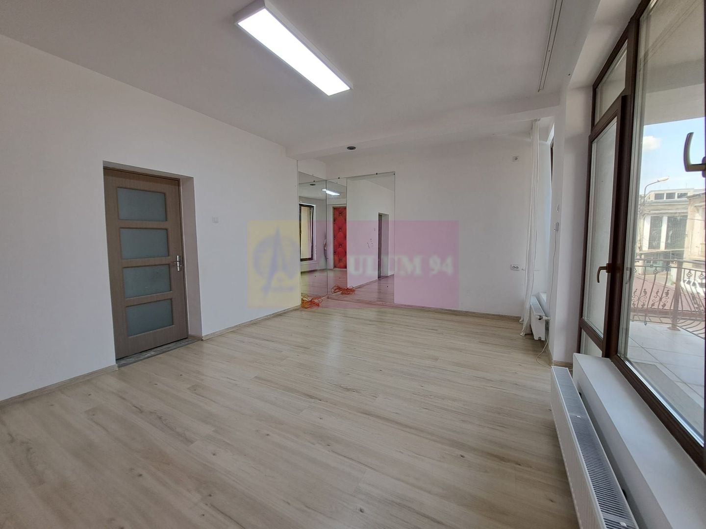 Vilă P+3, 12 camere, 300 mp – birouri/clinică/locuință, Timpuri Noi