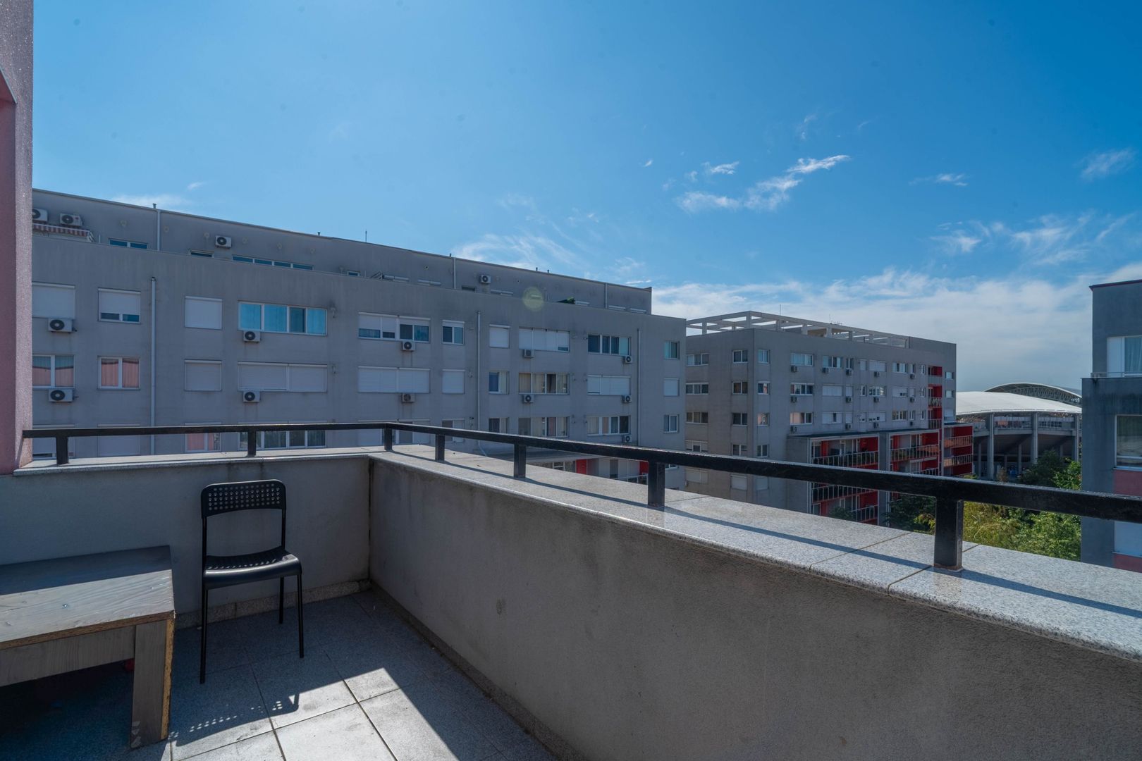 Imagine 10 - Investiție la cheie: Penthouse ARED UTA cu chiriaș preluabil