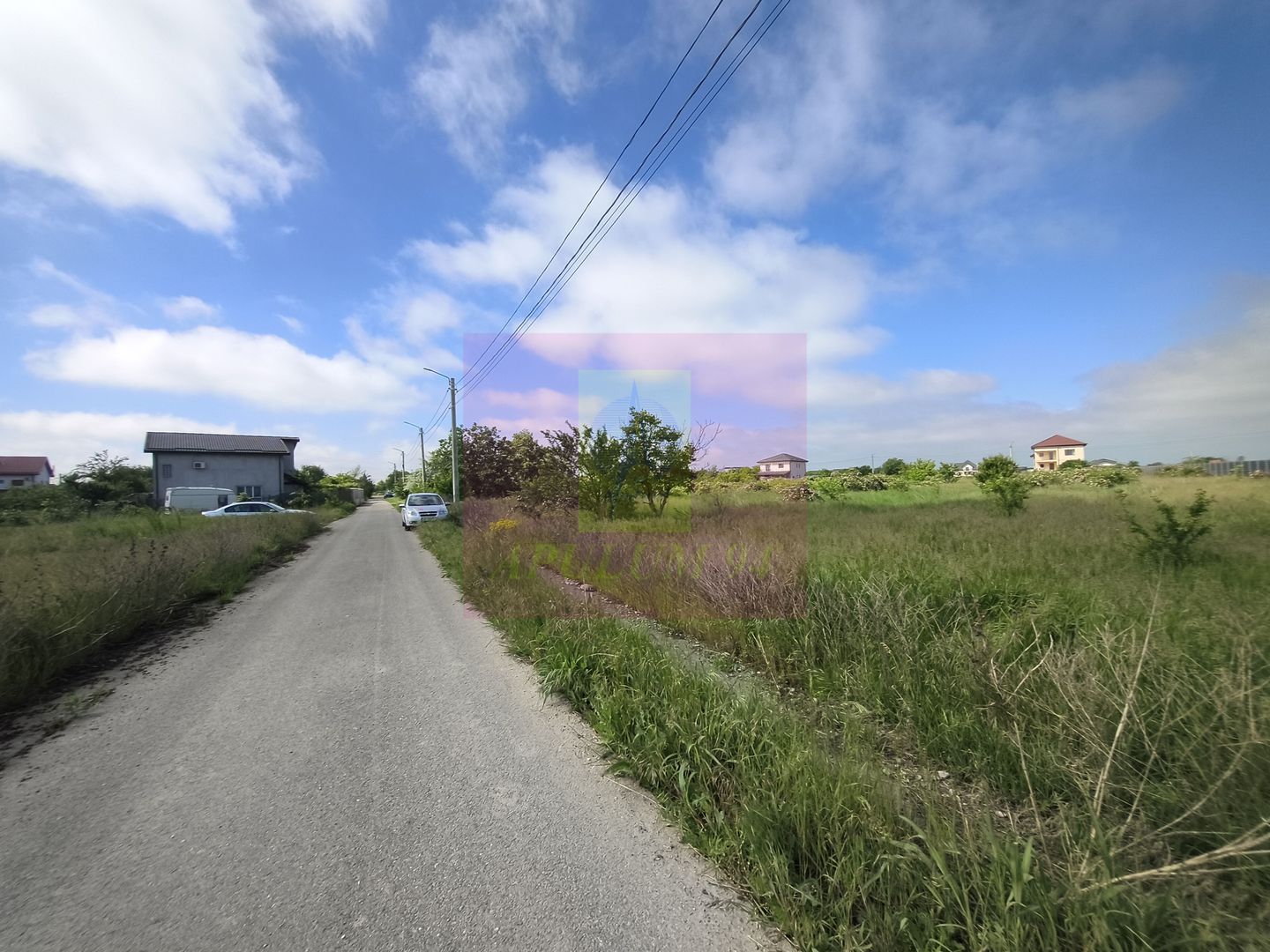 Teren intravilan 1 Decembrie – loturi 600–720 mp + cotă drum Utilitati