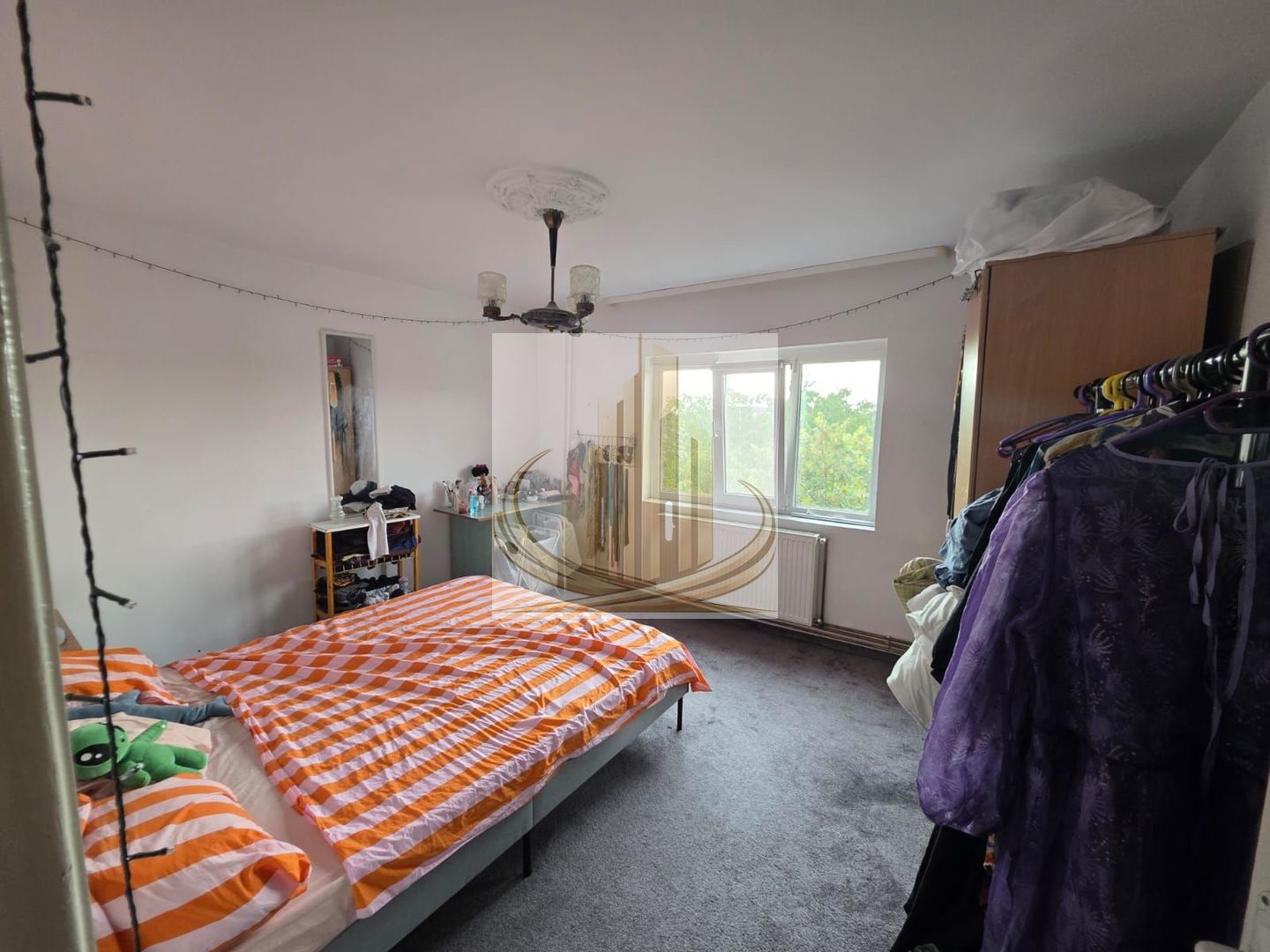 Apartament spațios cu 2 camere, și centrală proprie, Bucovina - imaginea 9