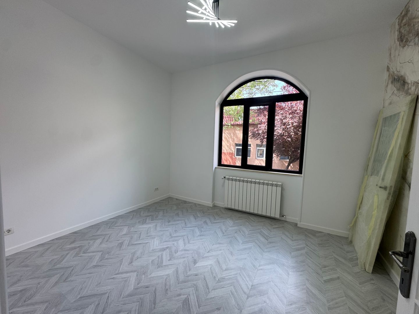 Spatiu de birouri nemobilat Piata Unirii N4