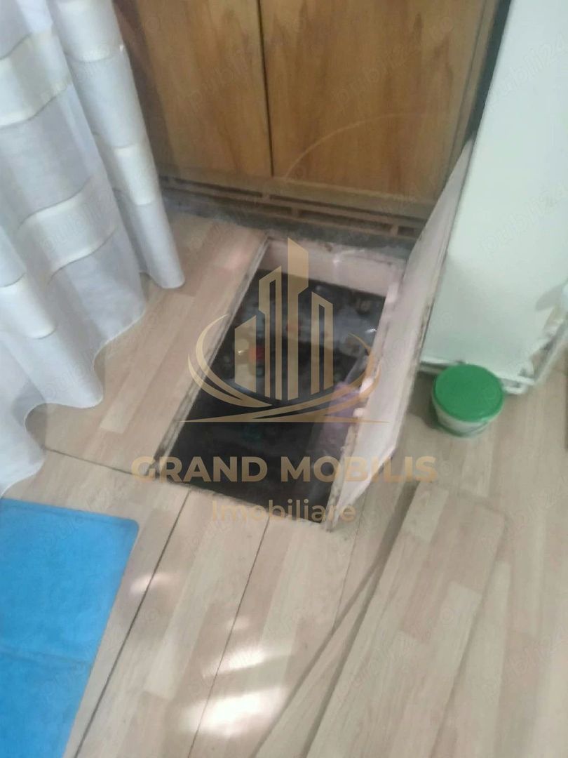 Apartament de vânzare 3 camere si beci - imaginea 5