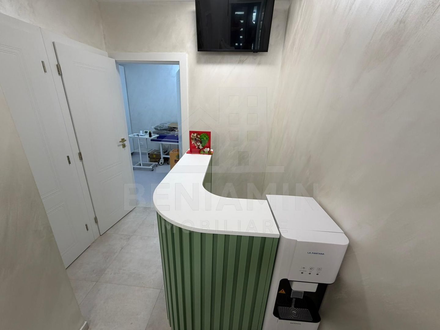 Spatiu modern cabinete medicale parter 50mp Toporasi Promenada - imaginea 4