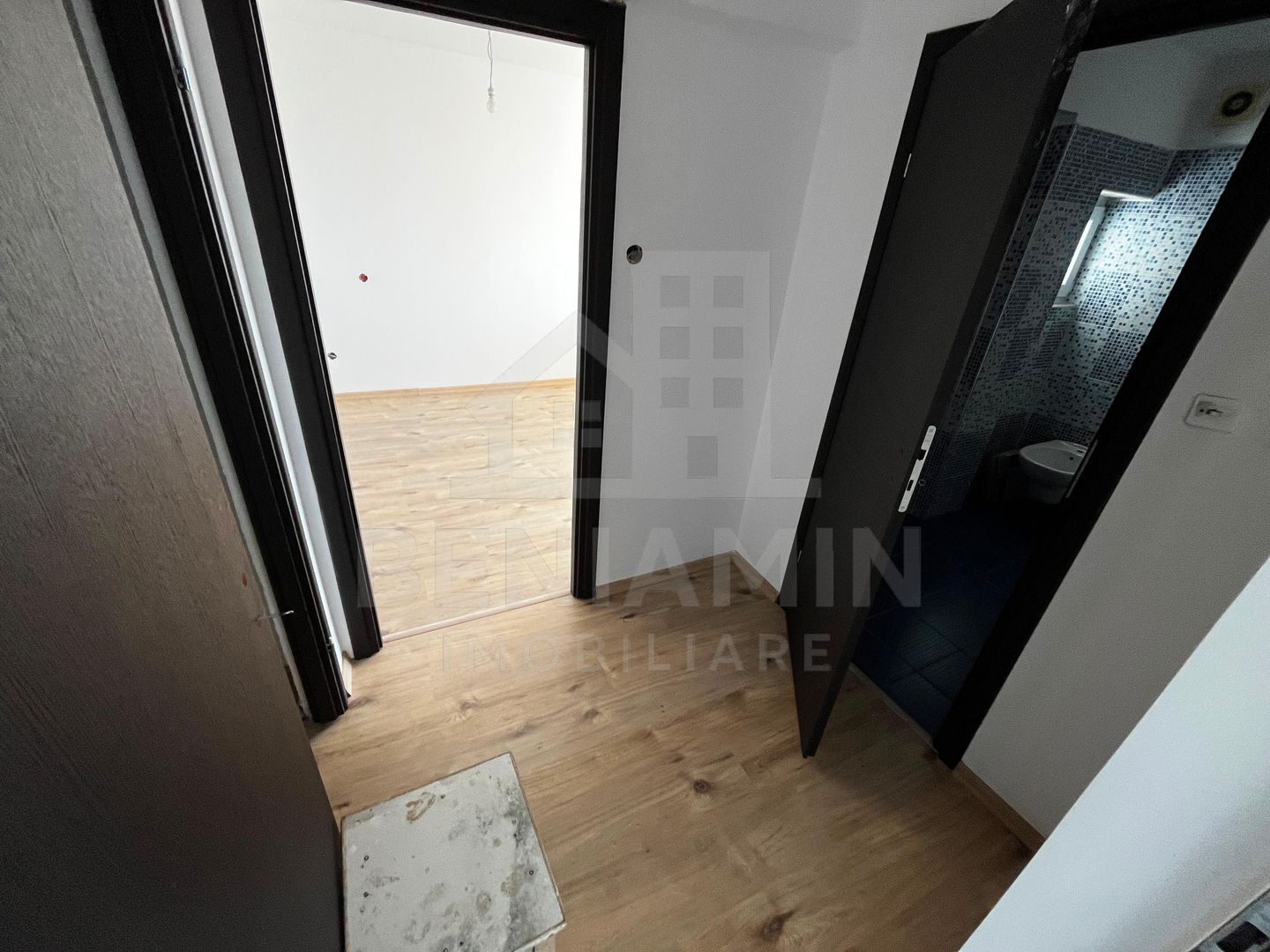 Ramada doua camere decomandat ultracentral 56mp - imaginea 5
