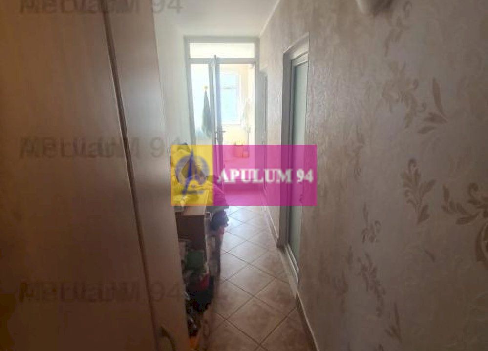 CASA (VILA) DE VANZARE IN CORNU