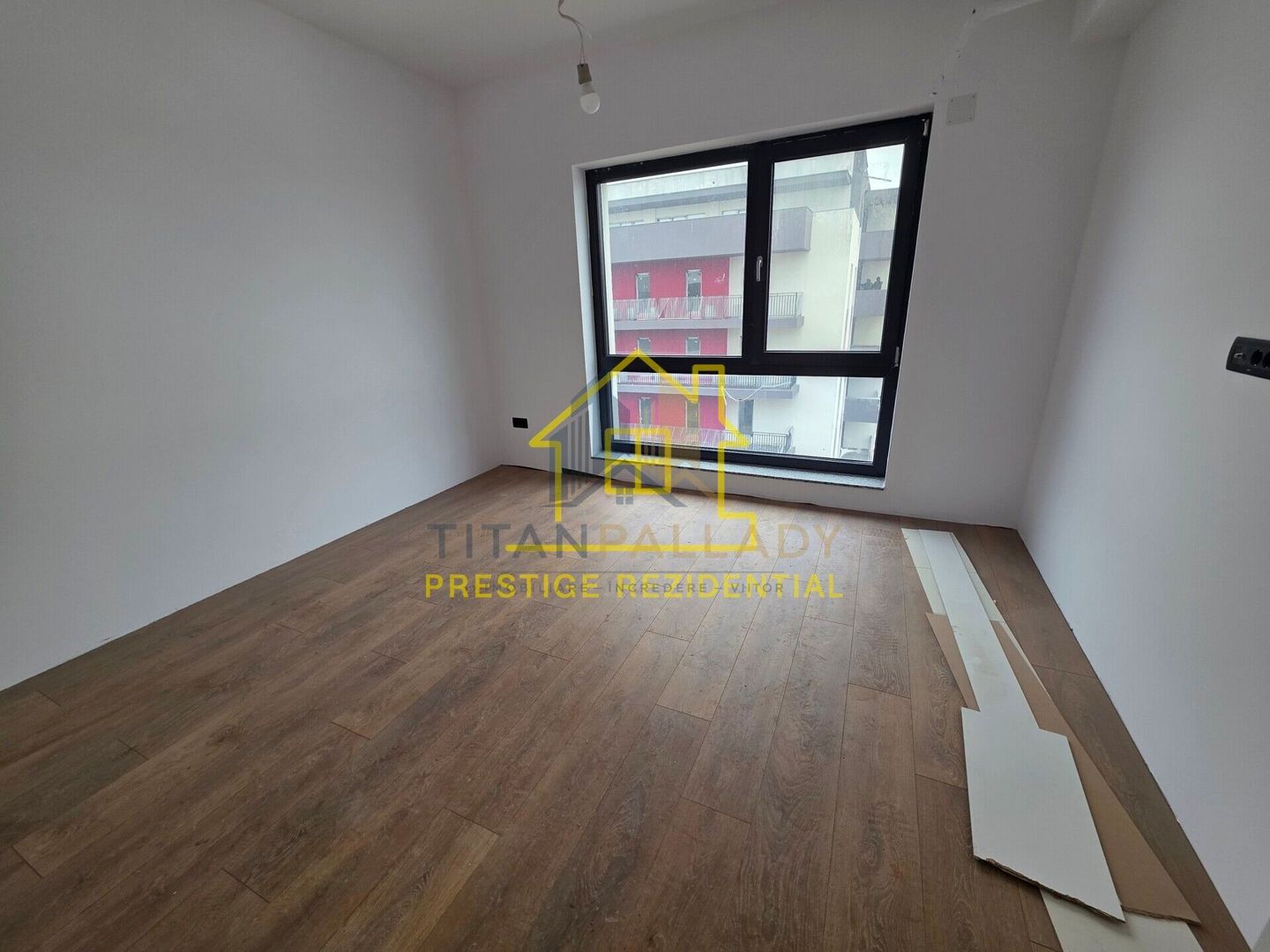 4Cam/ 126mp/ Premium/ Balcon/ Titan-Pallady/ P+3