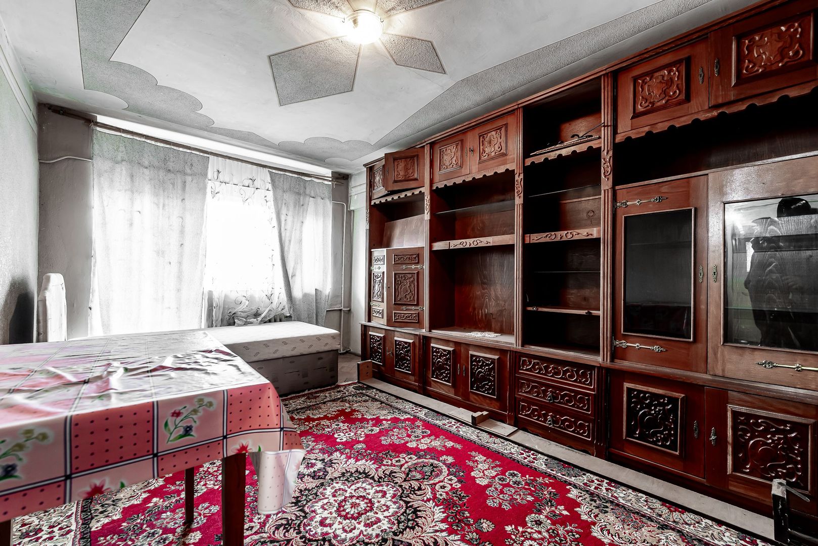 Imagine 1 - Apartament spatios in centrul orasului Chisineu Cris