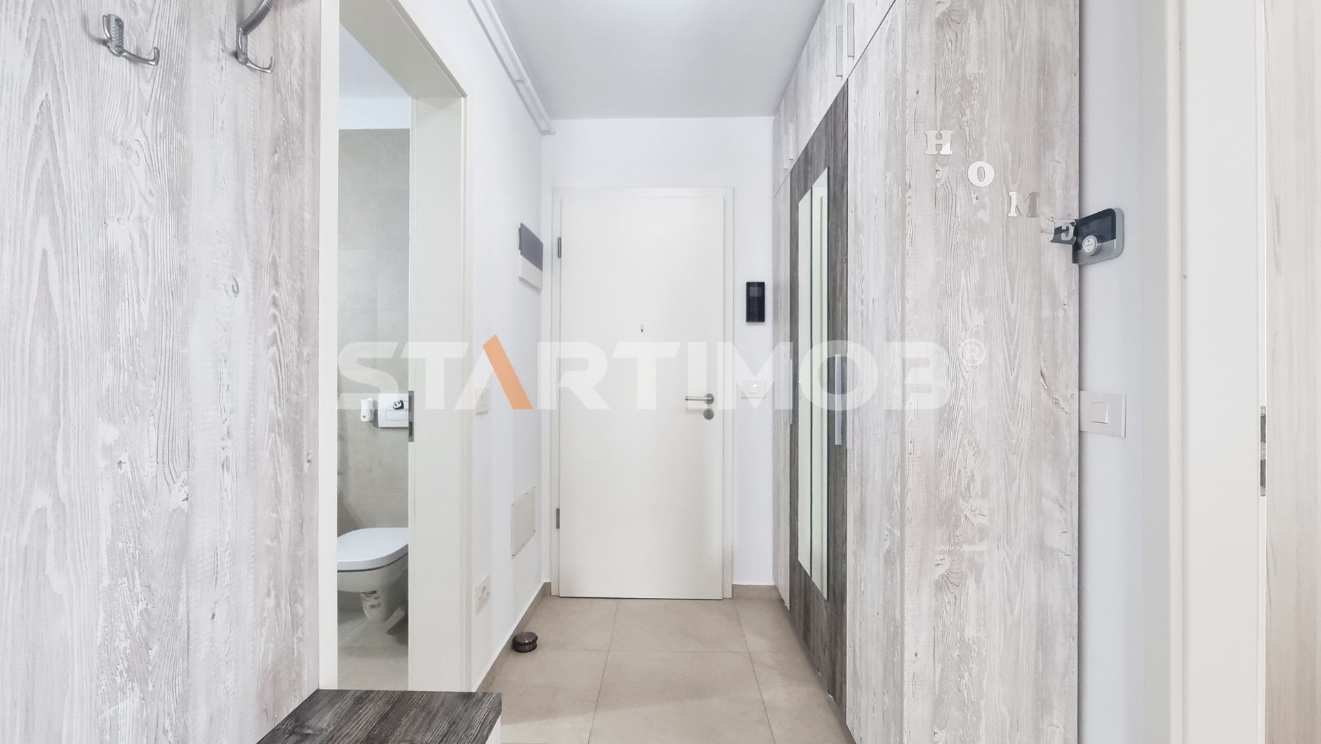 Apartament mobilat Coresi cu parcare si boxa