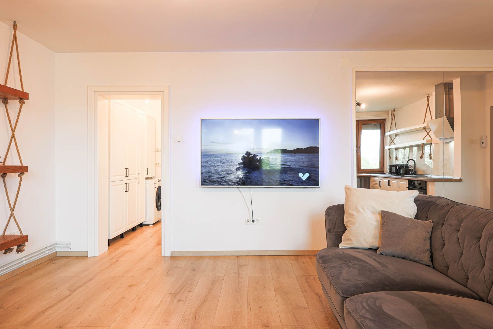 PRET NOU! Apartament ultracentral | B-dul Revolutiei | zona Podgoria