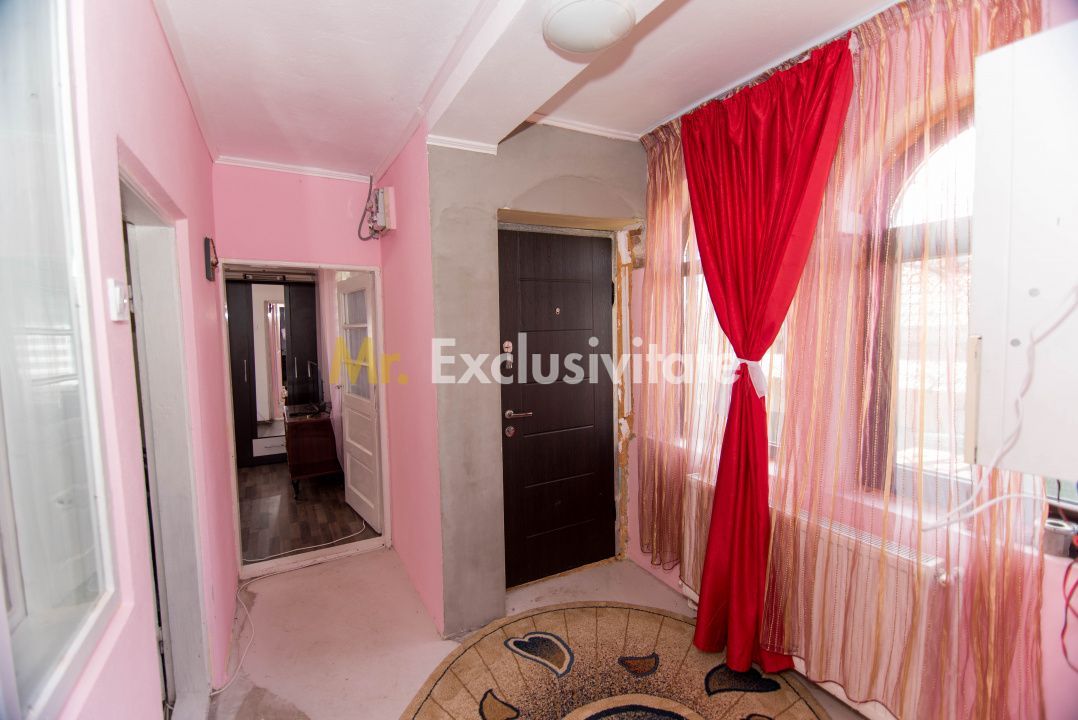 Casa cu 3 camere renovata - imaginea 11